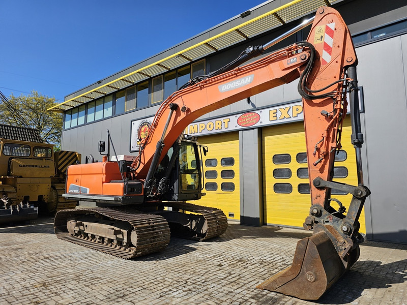 Doosan DX180LC - Vikšrinis ekskavatorius: foto 5 Doosan DX180LC - Vikšrinis ekskavatorius: foto 5