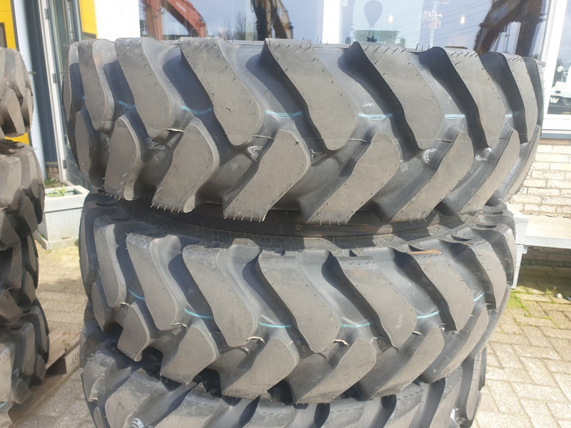 Wielkraanbanden Kumho 10.00-20 - Padanga - Ekskavatorius: foto 3 Wielkraanbanden Kumho 10.00-20 - Padanga - Ekskavatorius: foto 3