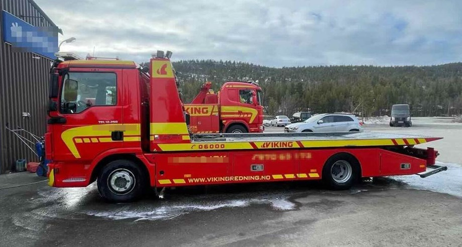 MAN TGL 12.250 4x2 Manual Nordic Edition 2x Winch Brille - Evakuatorius: foto 2 MAN TGL 12.250 4x2 Manual Nordic Edition 2x Winch Brille - Evakuatorius: foto 2