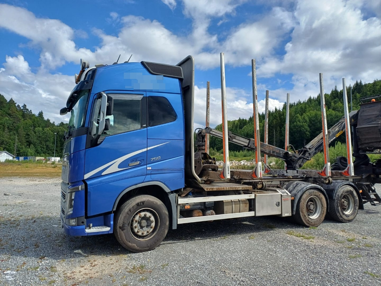 Volvo FH16 750 - Miškovežis, Sunkvežimis su kranu: foto 1 Volvo FH16 750 - Miškovežis, Sunkvežimis su kranu: foto 1