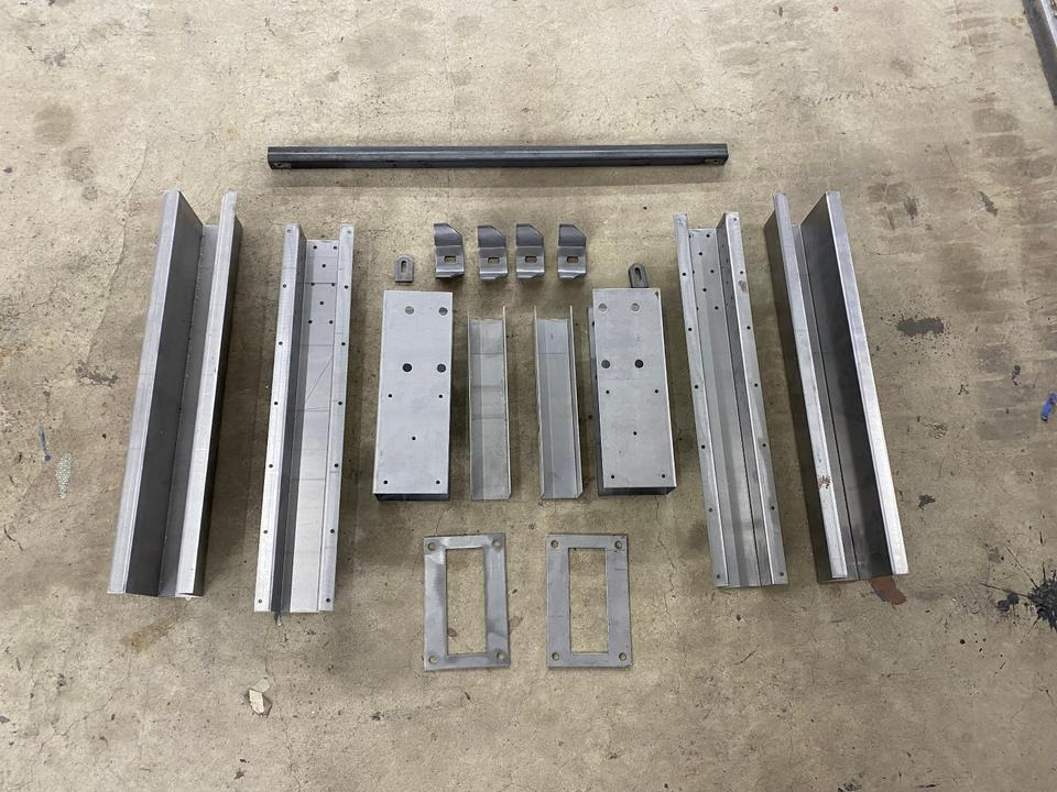 Rahmenverlängerung Mercedes Sprinter 907 als Bausatz - Atsarginės dalys: foto 1 Rahmenverlängerung Mercedes Sprinter 907 als Bausatz - Atsarginės dalys: foto 1