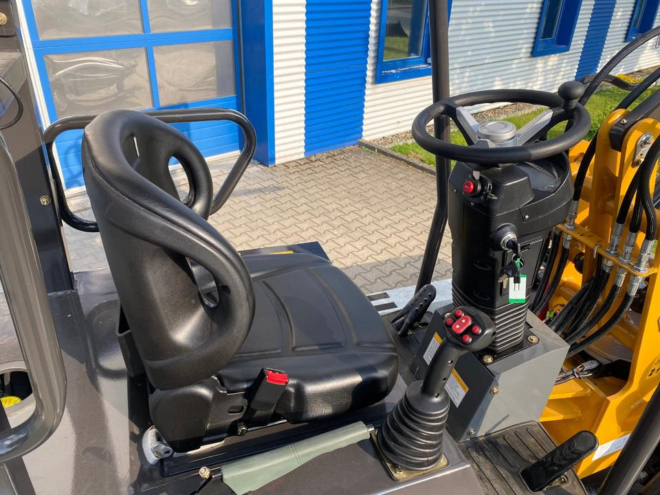 Šarnyrinis krautuvas Radlader/Hoflader BK906 inkl. Tieflader und Gabel/Schaufelpaket *INKL.19% MWST*BERGER KRAUS*PERKINS*SOFORT!*: foto 6 Šarnyrinis krautuvas Radlader/Hoflader BK906 inkl. Tieflader und Gabel/Schaufelpaket *INKL.19% MWST*BERGER KRAUS*PERKINS*SOFORT!*: foto 6