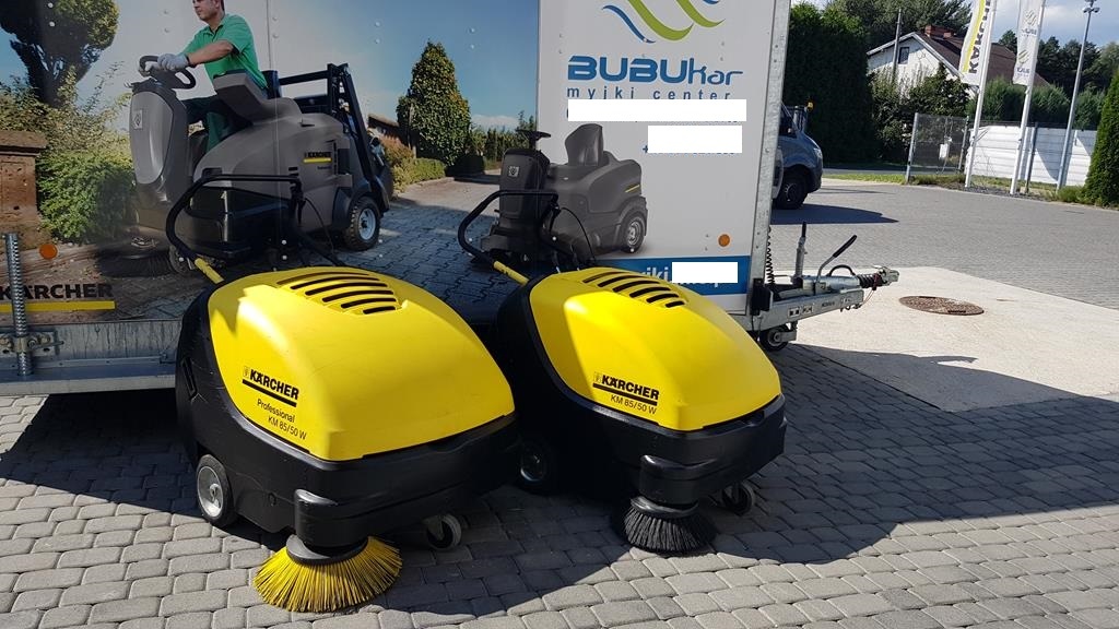 KÄRCHER KM 85/50 W P Benzin HONDA - Grindų šlavimo mašina: foto 1 KÄRCHER KM 85/50 W P Benzin HONDA - Grindų šlavimo mašina: foto 1