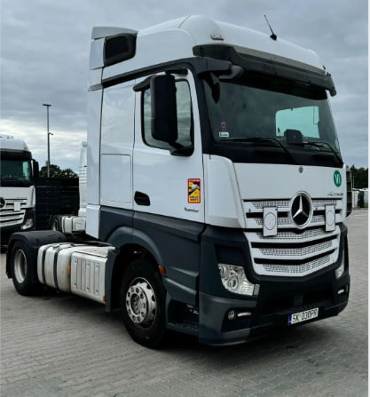 MERCEDES-BENZ Actros 1845 with retarder - Vilkikas: foto 1 MERCEDES-BENZ Actros 1845 with retarder - Vilkikas: foto 1