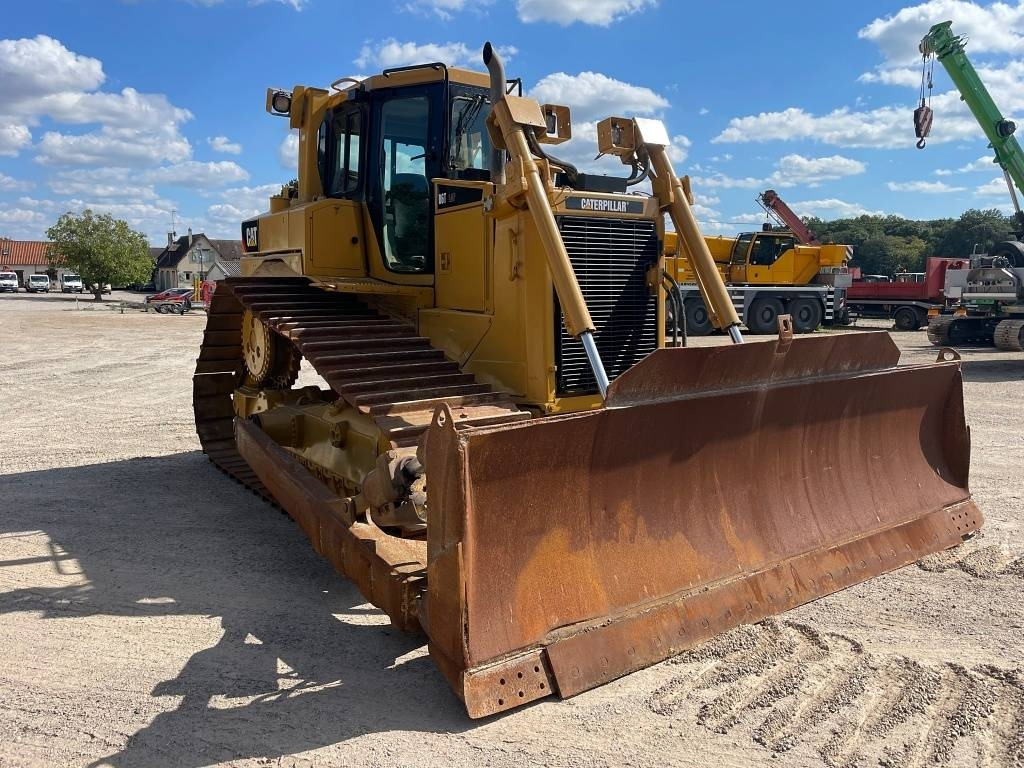 CAT D 6 T LGP - Buldozeris: foto 2 CAT D 6 T LGP - Buldozeris: foto 2
