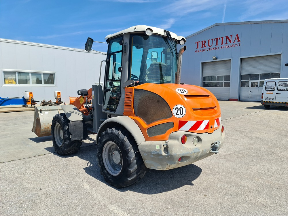 ATLAS AR75E - Ratinis krautuvas: foto 3 ATLAS AR75E - Ratinis krautuvas: foto 3