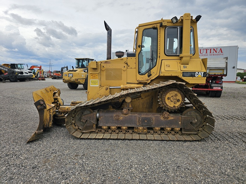 CATERPILLAR D4H - Buldozeris: foto 2 CATERPILLAR D4H - Buldozeris: foto 2