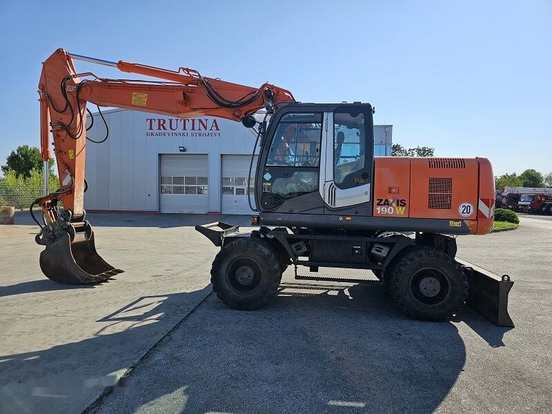 Hitachi ZX190W-3 - Ratinis ekskavatorius: foto 1 Hitachi ZX190W-3 - Ratinis ekskavatorius: foto 1