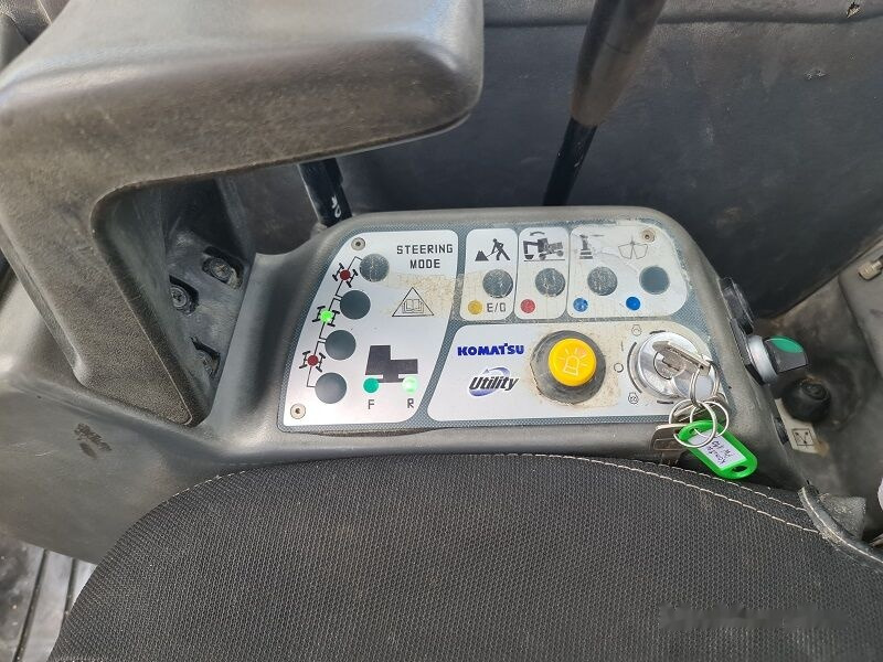 Ratinis ekskavatorius Komatsu PW110: foto 13