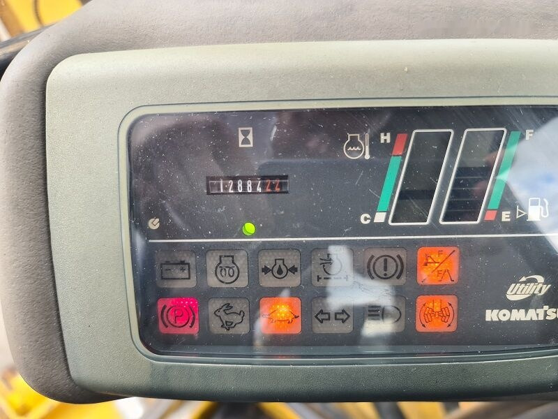 Ratinis ekskavatorius Komatsu PW110: foto 12