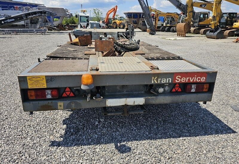 Liebherr 34K 81K - Žemo profilio platforma priekaba: foto 4 Liebherr 34K 81K - Žemo profilio platforma priekaba: foto 4