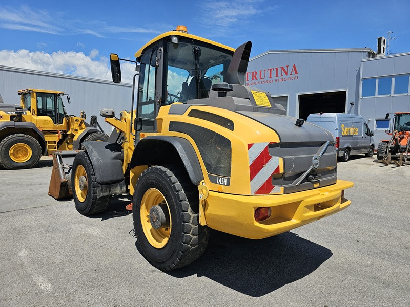 VOLVO L45H - Ratinis krautuvas: foto 3 VOLVO L45H - Ratinis krautuvas: foto 3