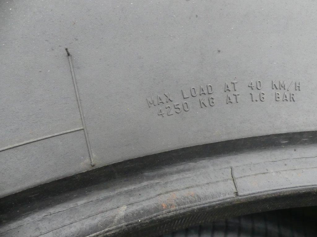 Padanga 2x Michelin 650/65R42: foto 26