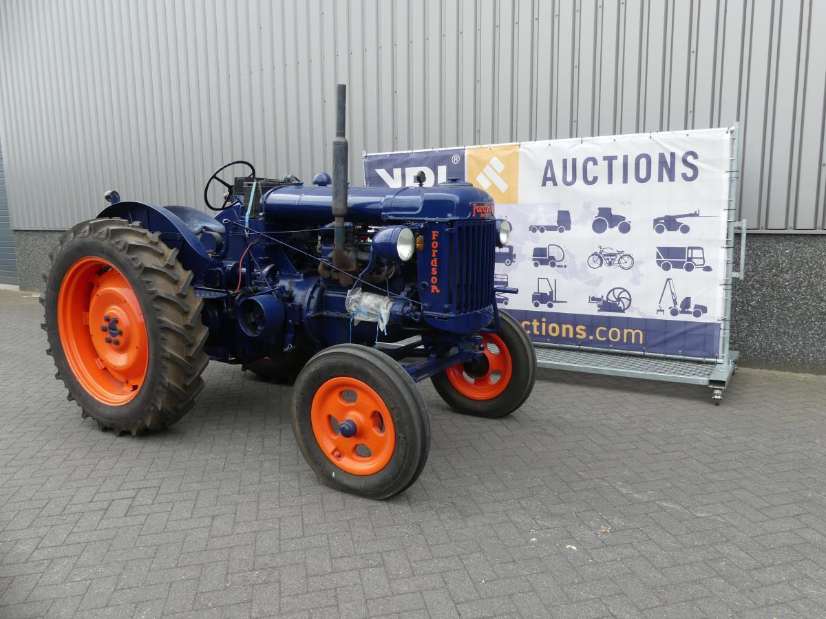 Fordson 27N - Traktorius: foto 1 Fordson 27N - Traktorius: foto 1
