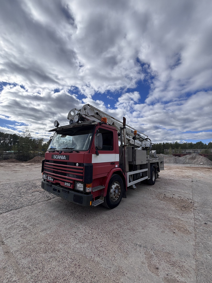 SCANIA - Gaisrinė mašina: foto 1 SCANIA - Gaisrinė mašina: foto 1