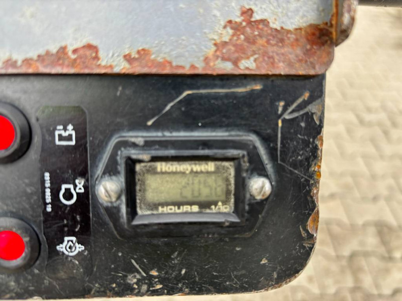 Atlas-Copco LG 504 - Volas: foto 5 Atlas-Copco LG 504 - Volas: foto 5