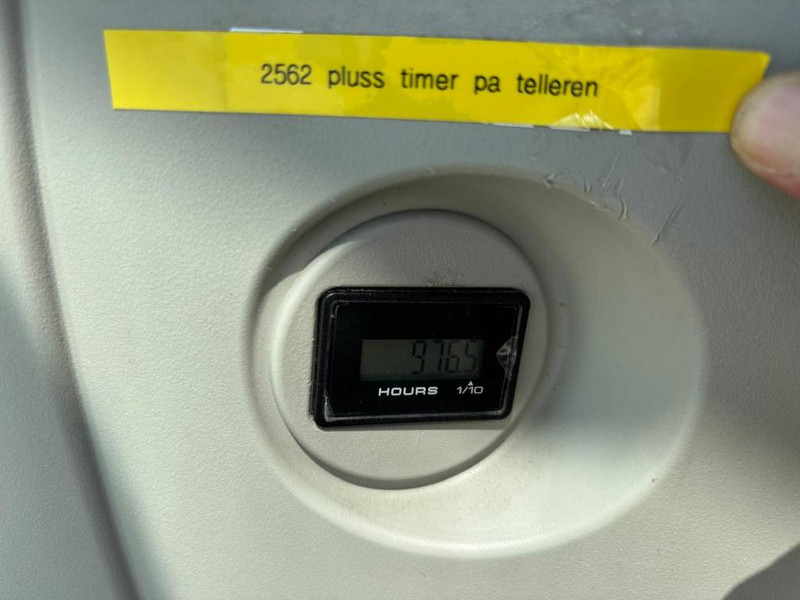 Kobelco SK 75 SR-3E - Mini ekskavatorius: foto 5 Kobelco SK 75 SR-3E - Mini ekskavatorius: foto 5