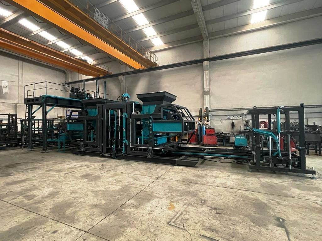 Constmach BS-30 Briquette Making Machine (Concrete Block Making Machine) - Vibropresas: foto 2 Constmach BS-30 Briquette Making Machine (Concrete Block Making Machine) - Vibropresas: foto 2