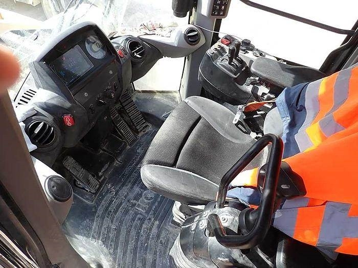 Ratinis krautuvas Komatsu WA475-10: foto 16