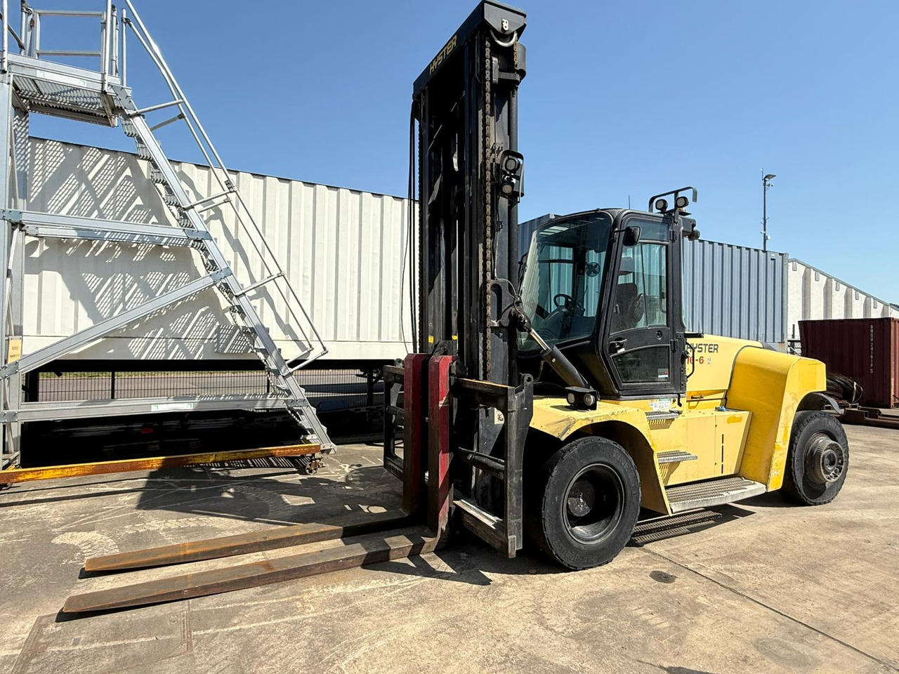 HYSTER 16 XM-6 - Dyzelinis krautuvas: foto 1 HYSTER 16 XM-6 - Dyzelinis krautuvas: foto 1