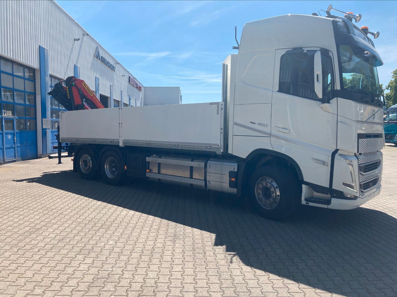 Volvo FH 6x2 R NLA Luftfederung - Platforminis/ Bortinis sunkvežimis, Sunkvežimis su kranu: foto 1 Volvo FH 6x2 R NLA Luftfederung - Platforminis/ Bortinis sunkvežimis, Sunkvežimis su kranu: foto 1