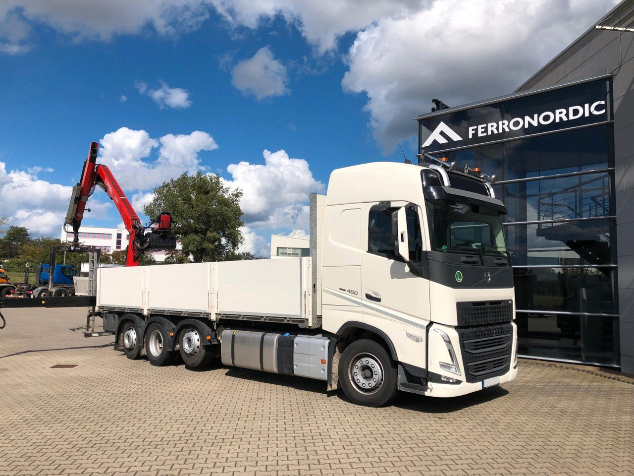 Volvo FH460 8x2 TRIDEM VLA&NLA gelenkt*FASSI F215AS.24 - Platforminis/ Bortinis sunkvežimis, Sunkvežimis su kranu: foto 5 Volvo FH460 8x2 TRIDEM VLA&NLA gelenkt*FASSI F215AS.24 - Platforminis/ Bortinis sunkvežimis, Sunkvežimis su kranu: foto 5
