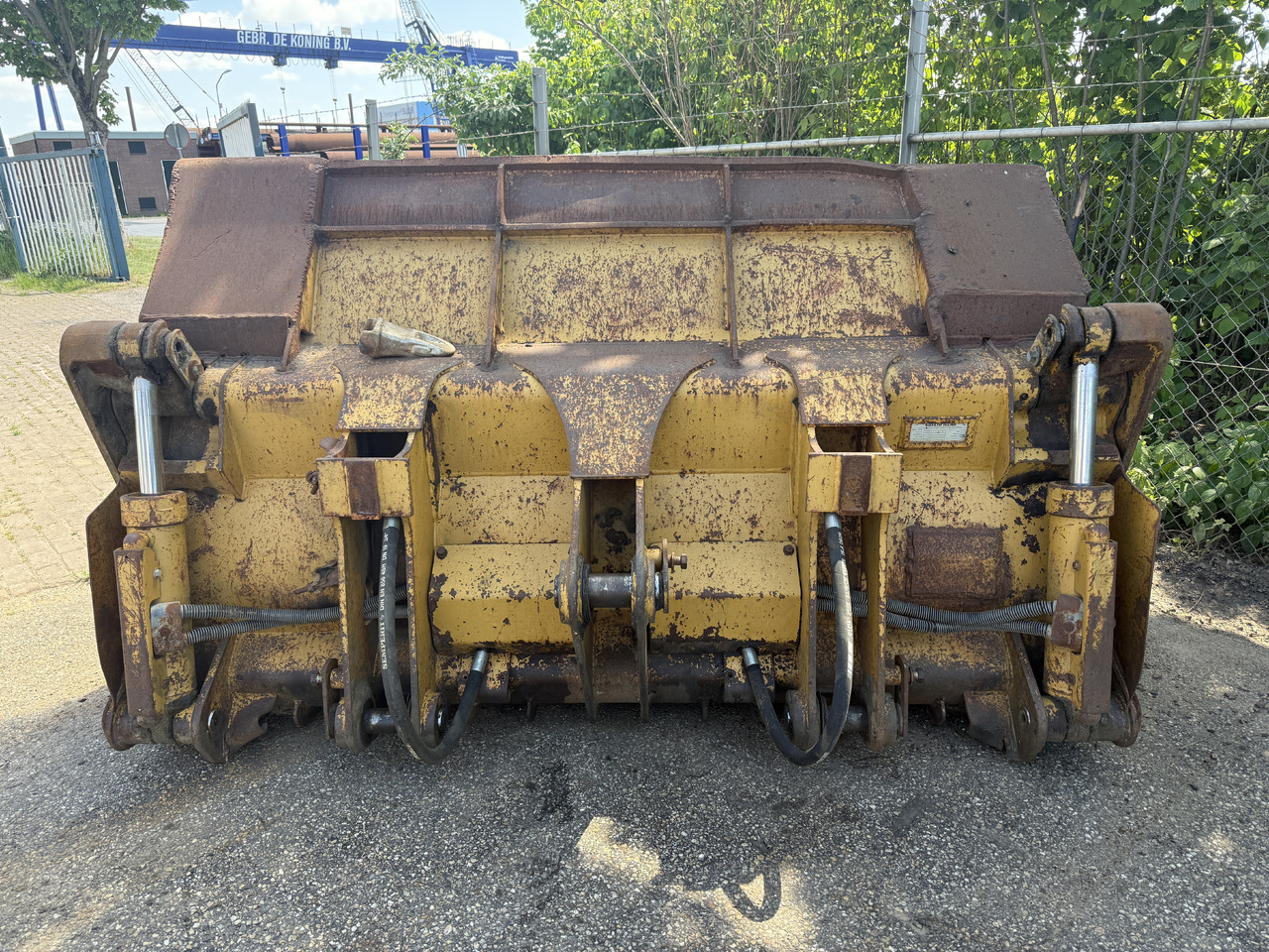 CATERPILLAR 953 - Vikšrinis krautuvas: foto 2 CATERPILLAR 953 - Vikšrinis krautuvas: foto 2