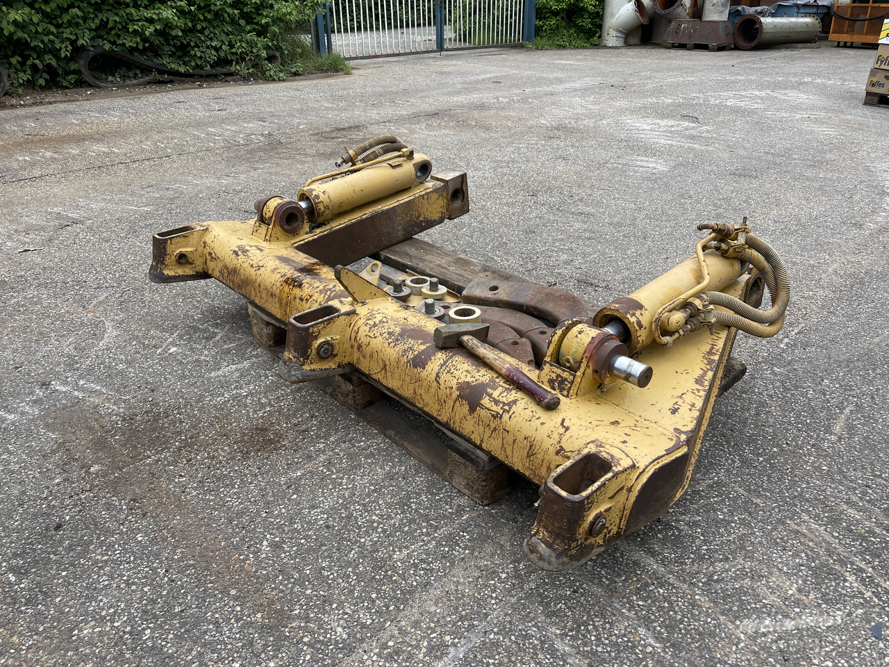 CATERPILLAR Multi Shank - Purentuvas - Vikšrinis krautuvas: foto 5 CATERPILLAR Multi Shank - Purentuvas - Vikšrinis krautuvas: foto 5