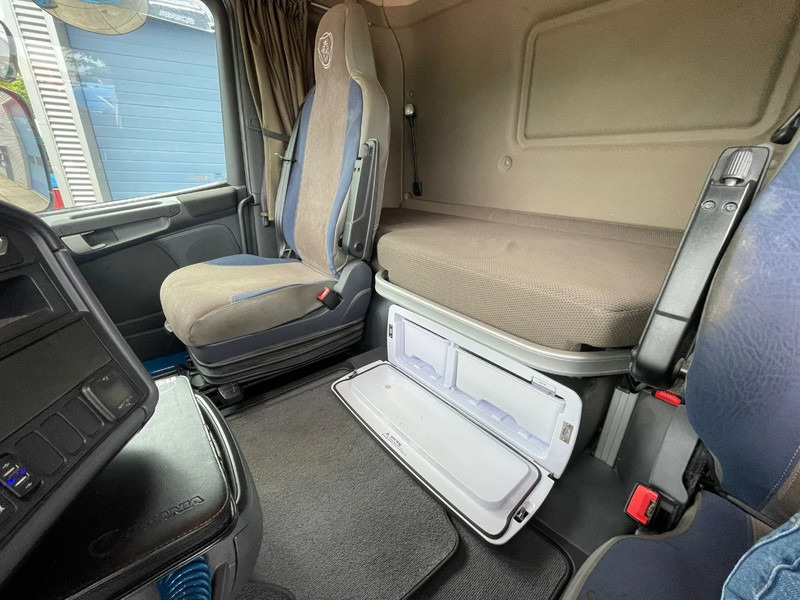 Vilkikas Scania R730 V8 8x4: foto 11 Vilkikas Scania R730 V8 8x4: foto 11