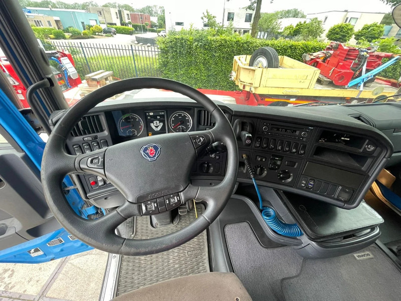 Interior photo 1: Vilkikas Scania R730 V8 8x4 Interior photo 1: Vilkikas Scania R730 V8 8x4