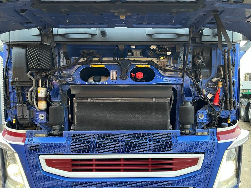 Vilkikas Volvo FH 13.500 6x4 Tandem lift: foto 6