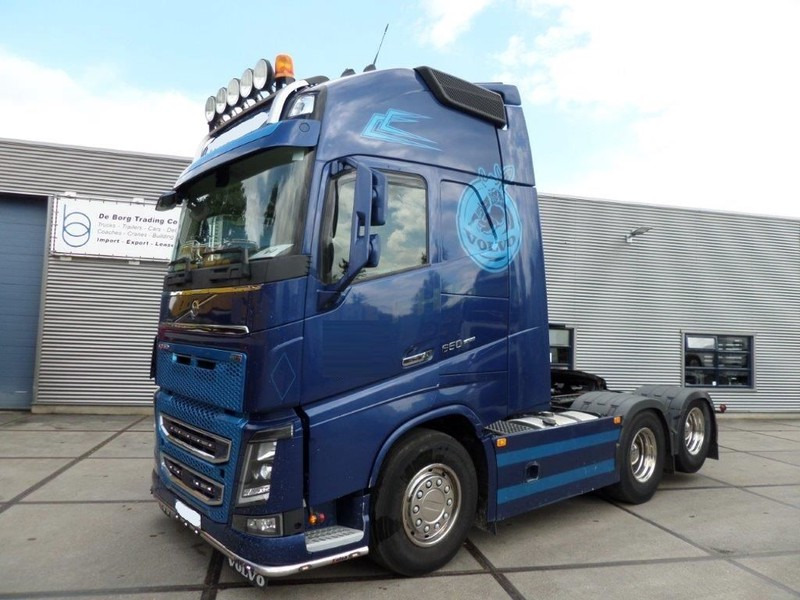 Volvo FH 16.650 6x2 - Vilkikas: foto 1 Volvo FH 16.650 6x2 - Vilkikas: foto 1