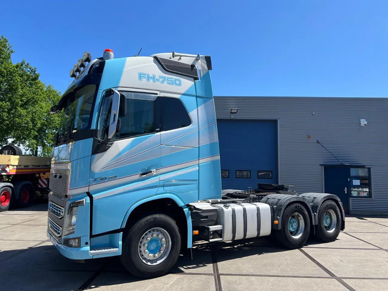 Volvo FH 16.750 6x4 - Vilkikas: foto 1 Volvo FH 16.750 6x4 - Vilkikas: foto 1