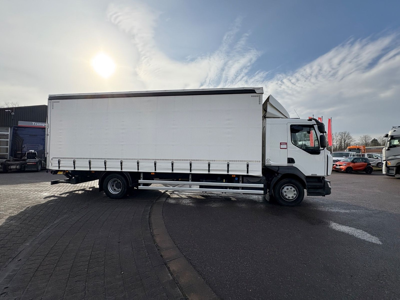 Renault D 16.280 Curtainsider - Tentinis sunkvežimis: foto 4 Renault D 16.280 Curtainsider - Tentinis sunkvežimis: foto 4