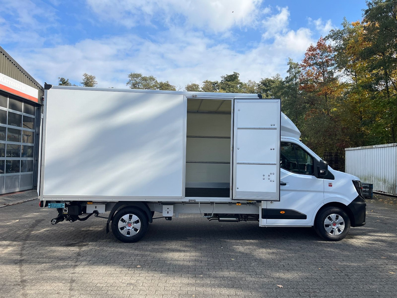 Renault MASTER MIT HUMBAUR KOFFERAUFBAU - Furgonas su krovinių dėže: foto 4 Renault MASTER MIT HUMBAUR KOFFERAUFBAU - Furgonas su krovinių dėže: foto 4