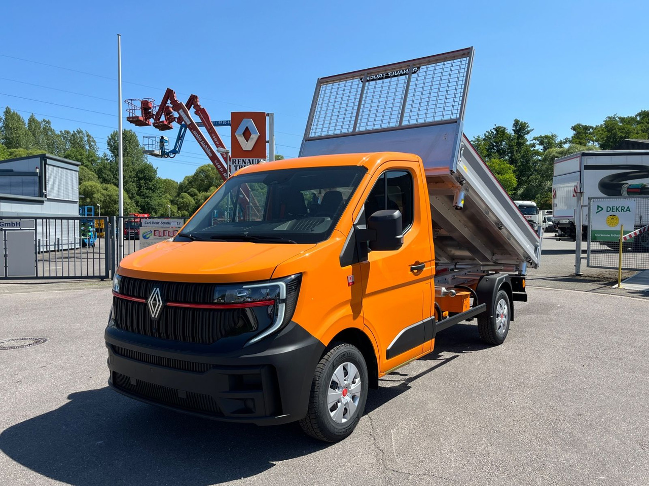 Renault Master mit JPM Dreiseitenkipper - Mažas savivartis: foto 1 Renault Master mit JPM Dreiseitenkipper - Mažas savivartis: foto 1