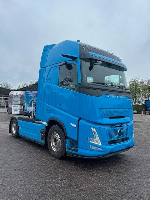 Volvo FH500 AERO 4x2T Retarder/Nebenantrieb - Vilkikas: foto 2 Volvo FH500 AERO 4x2T Retarder/Nebenantrieb - Vilkikas: foto 2
