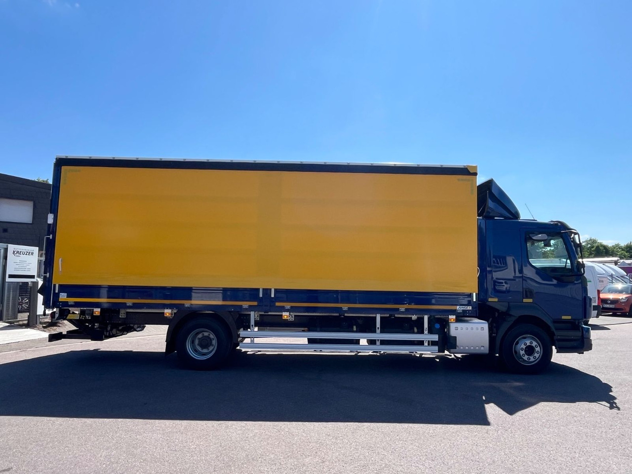 Volvo FL14.245 Junge Schiebeplane - Tentinis sunkvežimis: foto 4 Volvo FL14.245 Junge Schiebeplane - Tentinis sunkvežimis: foto 4
