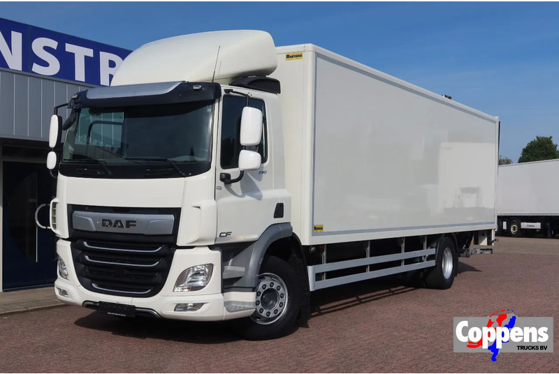 DAF CF 290 FA Bak + klep Dhollandia 2000 KG - Furgonas sunkvežimis: foto 1 DAF CF 290 FA Bak + klep Dhollandia 2000 KG - Furgonas sunkvežimis: foto 1