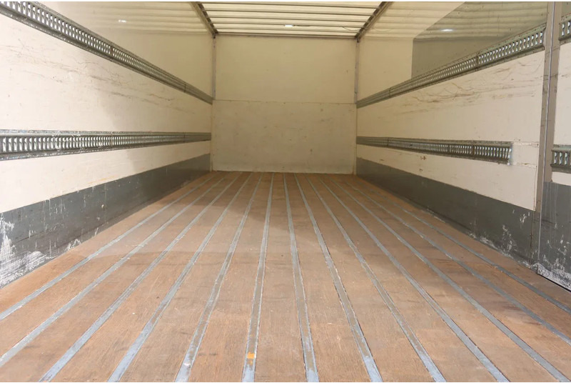 DAF CF 290 FA Bak + klep Dhollandia 2000 KG - Furgonas sunkvežimis: foto 4 DAF CF 290 FA Bak + klep Dhollandia 2000 KG - Furgonas sunkvežimis: foto 4