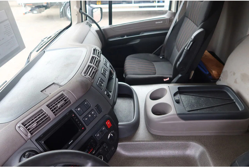 DAF CF 290 FA Bak+ klep Dhollandia 2000 kg - Furgonas sunkvežimis: foto 5 DAF CF 290 FA Bak+ klep Dhollandia 2000 kg - Furgonas sunkvežimis: foto 5