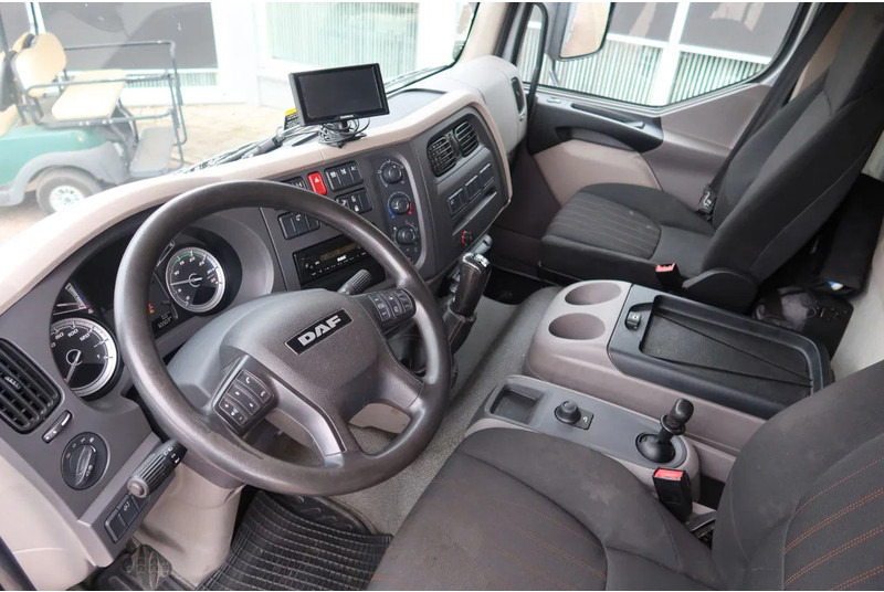 DAF LF 260 FA Openwagen + Kraan Fassi F85 B023+ Radio controle - Platforminis/ Bortinis sunkvežimis: foto 4 DAF LF 260 FA Openwagen + Kraan Fassi F85 B023+ Radio controle - Platforminis/ Bortinis sunkvežimis: foto 4