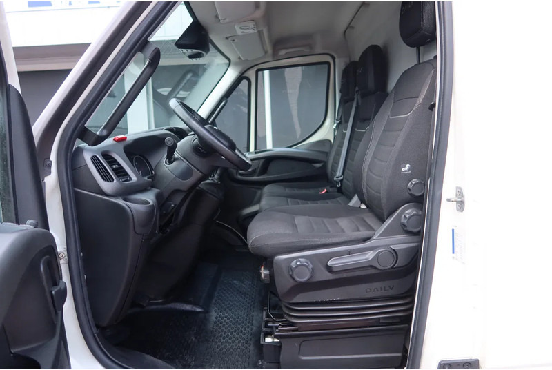 Iveco 70-C 18 Automaat L3H3 C RIJBEWIJS - Krovininis mikroautobusas: foto 5 Iveco 70-C 18 Automaat L3H3 C RIJBEWIJS - Krovininis mikroautobusas: foto 5