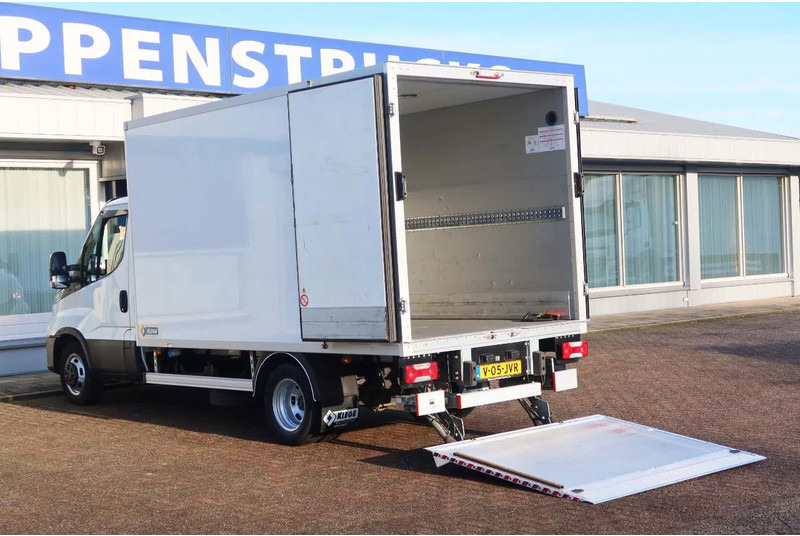 Iveco Daily 35C16 Carrier Xarios 350 Koel+Vries+verwarmen + stekker 220 volt, Dhollandia 750 kg klep - Furgonas šaldytuvas: foto 4 Iveco Daily 35C16 Carrier Xarios 350 Koel+Vries+verwarmen + stekker 220 volt, Dhollandia 750 kg klep - Furgonas šaldytuvas: foto 4