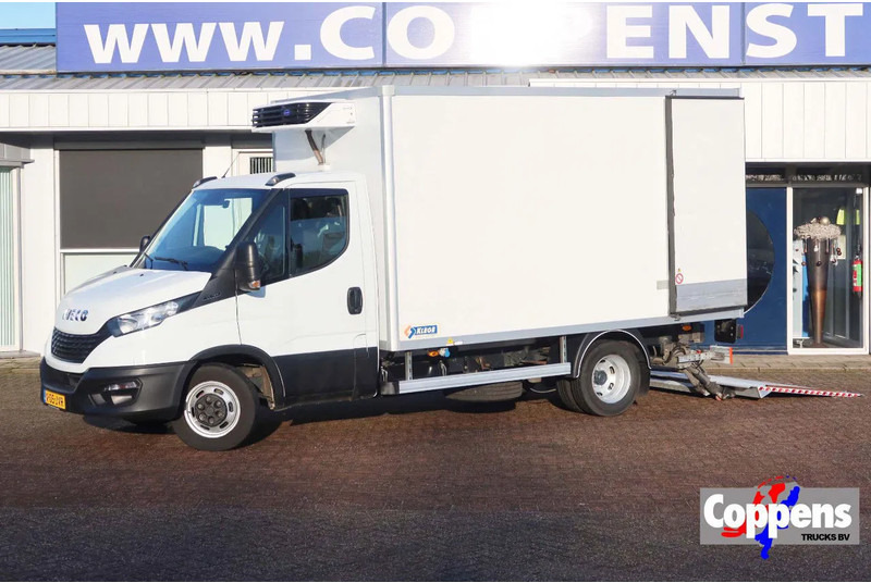 Iveco Daily 35C16 Carrier Xarios 350 Koel+Vries+verwarmen + stekker 220 volt, Dhollandia 750 kg klep - Furgonas šaldytuvas: foto 1 Iveco Daily 35C16 Carrier Xarios 350 Koel+Vries+verwarmen + stekker 220 volt, Dhollandia 750 kg klep - Furgonas šaldytuvas: foto 1