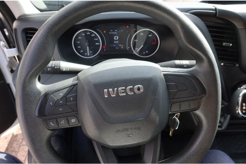 Iveco Daily 35S16 Iveco 35S16 L3/H2 Koel/Vries/ verwarmen Carrier Xarios 350 + 220 volt nacht aansluiting - Furgonas šaldytuvas: foto 4 Iveco Daily 35S16 Iveco 35S16 L3/H2 Koel/Vries/ verwarmen Carrier Xarios 350 + 220 volt nacht aansluiting - Furgonas šaldytuvas: foto 4
