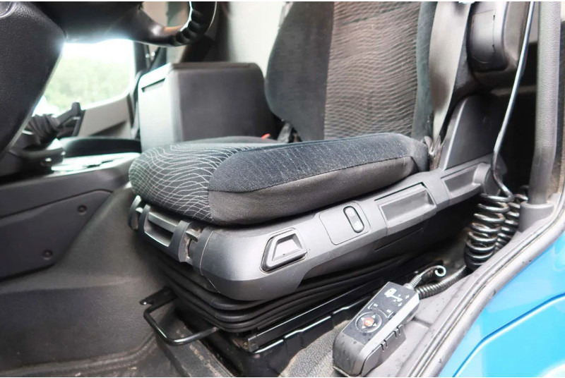 Mercedes-Benz Antos 1924L Huif + Klep Dhollandia 2000 KG Euro 6 - Furgonas sunkvežimis: foto 5 Mercedes-Benz Antos 1924L Huif + Klep Dhollandia 2000 KG Euro 6 - Furgonas sunkvežimis: foto 5