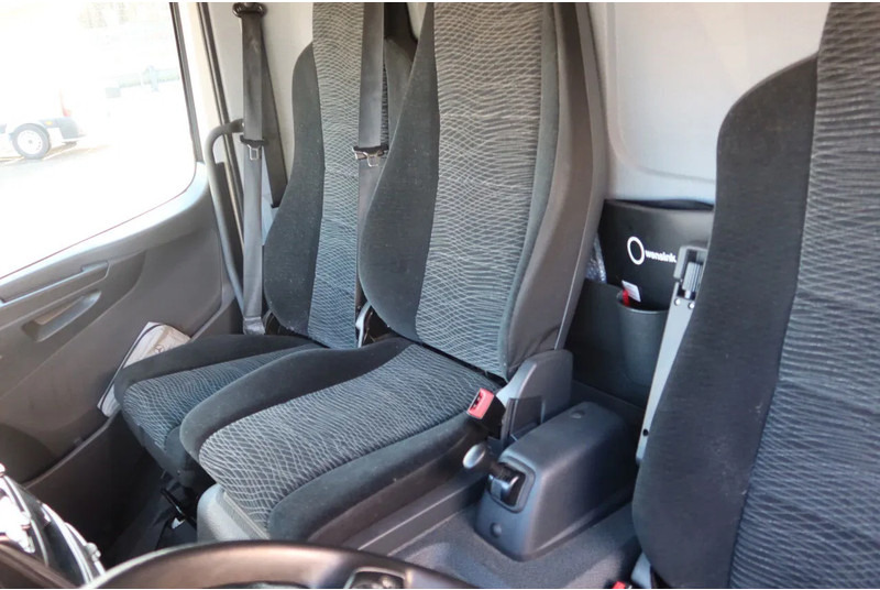 Mercedes-Benz Atego 1321L Bakwagen Laadklep 2000kg / 3 Stoelen!! - Furgonas sunkvežimis: foto 5 Mercedes-Benz Atego 1321L Bakwagen Laadklep 2000kg / 3 Stoelen!! - Furgonas sunkvežimis: foto 5