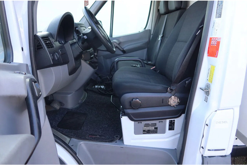 Mercedes-Benz Sprinter 316 CDI Carrier Koel/Vries Bak+Klep. Dag en nacht aansluiting - Furgonas šaldytuvas: foto 5 Mercedes-Benz Sprinter 316 CDI Carrier Koel/Vries Bak+Klep. Dag en nacht aansluiting - Furgonas šaldytuvas: foto 5