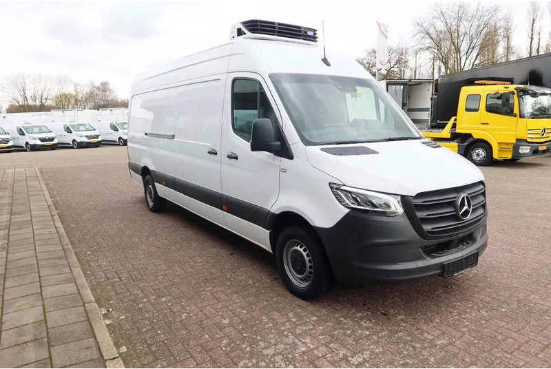 Mercedes-Benz Sprinter 317 CDI L3/H2 Multi temp, Verplaatsbare tussenwand - Furgonas šaldytuvas: foto 2 Mercedes-Benz Sprinter 317 CDI L3/H2 Multi temp, Verplaatsbare tussenwand - Furgonas šaldytuvas: foto 2